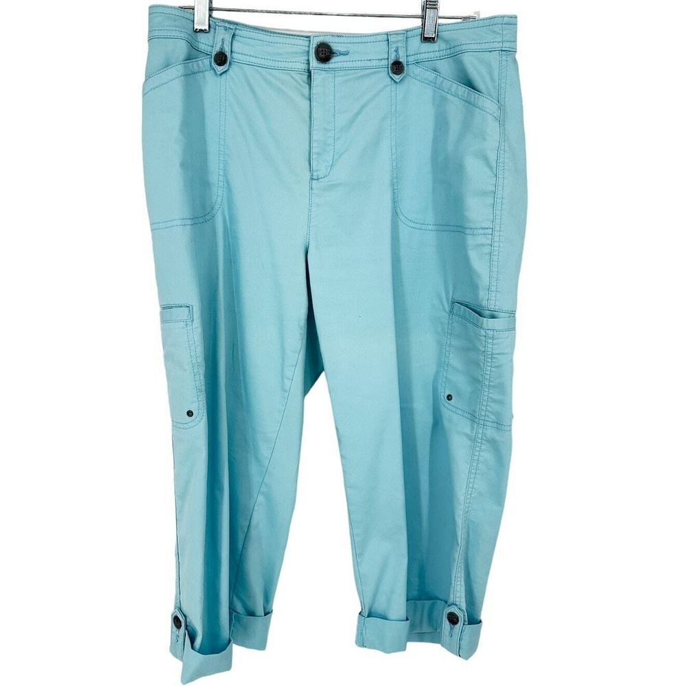 Croft & Barrow Women's SZ 12 Baby Blue Cargo Capri Pants w/ Pockets Waled Weave